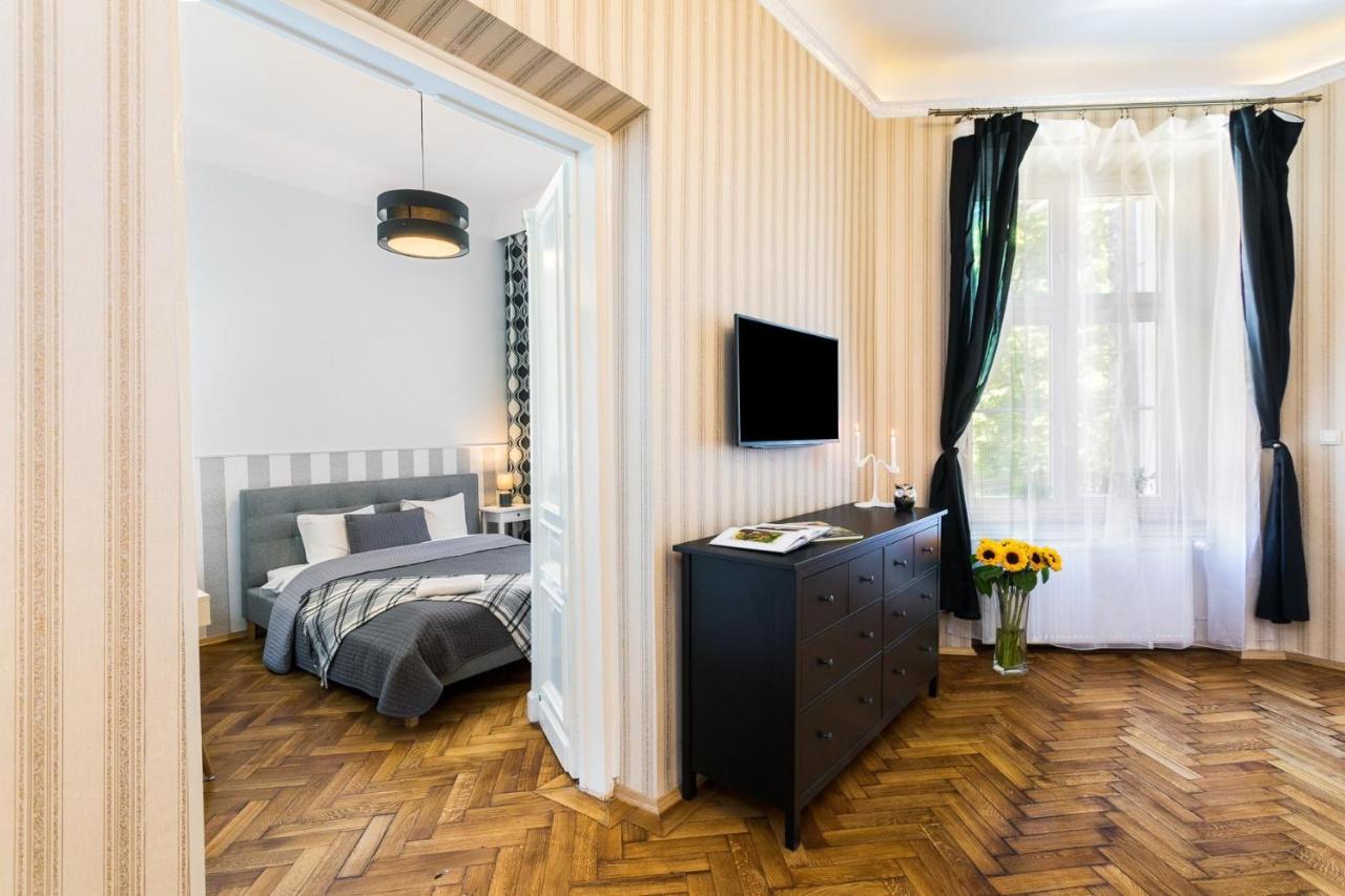 Exclusive Royal Apartments Krakow Ngoại thất bức ảnh
